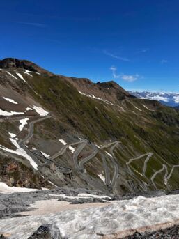 449703864_1004233518379168_6803263957880374296_n